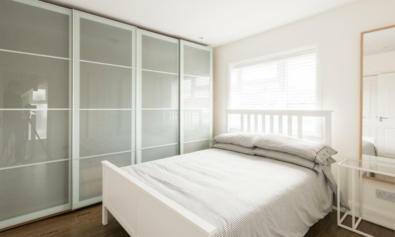 High End Apartments Hendon Exterior photo