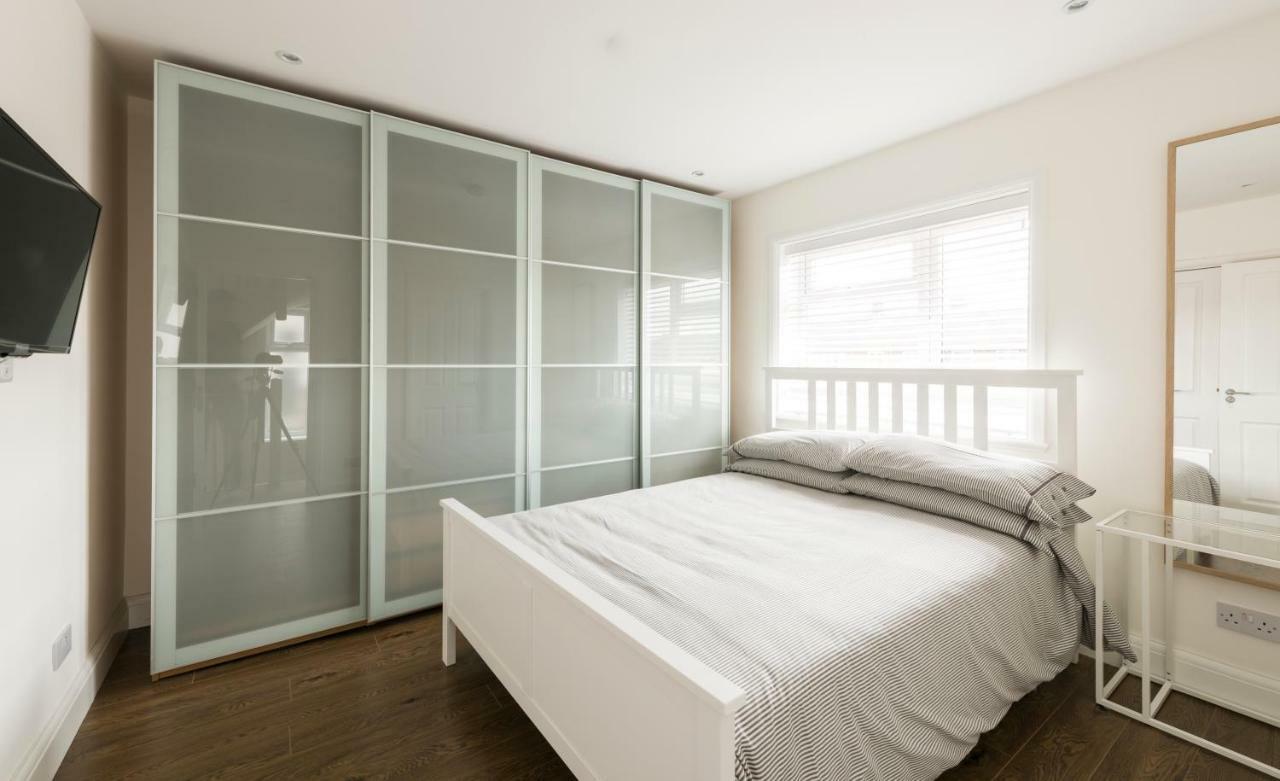 High End Apartments Hendon Exterior photo